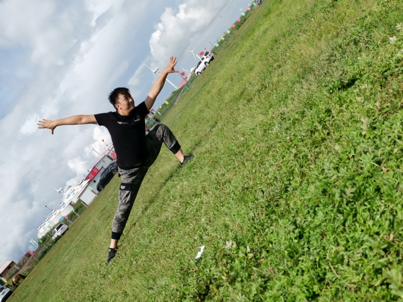 舞者的第一张照片--内蒙古认干亲服务网