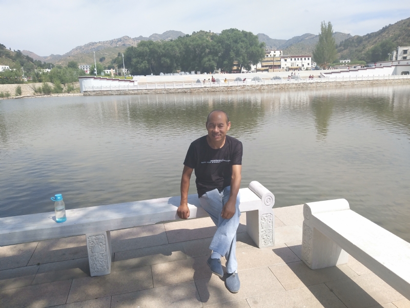 大漠独行的第一张照片--内蒙古认干亲服务网