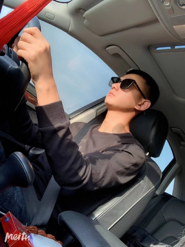 小五的第一张照片--内蒙古认干亲服务网