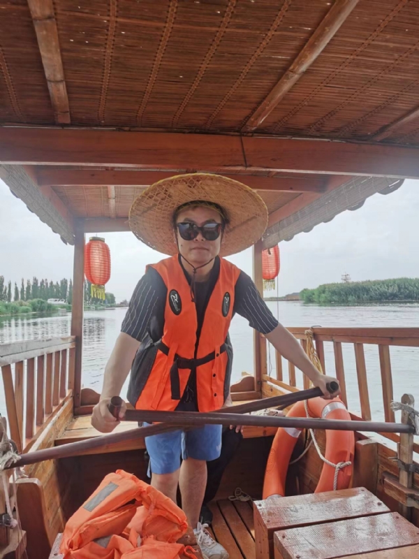 小龙虾的第二张照片--内蒙古认干亲服务网