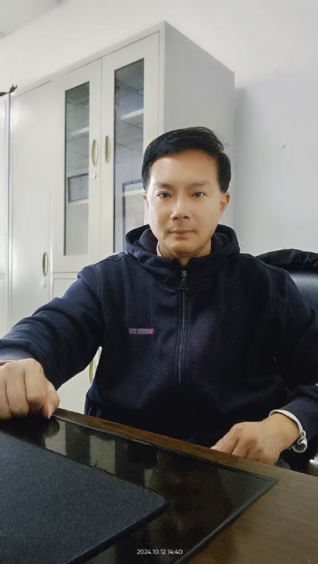 枫叶的第一张照片--内蒙古认干亲服务网